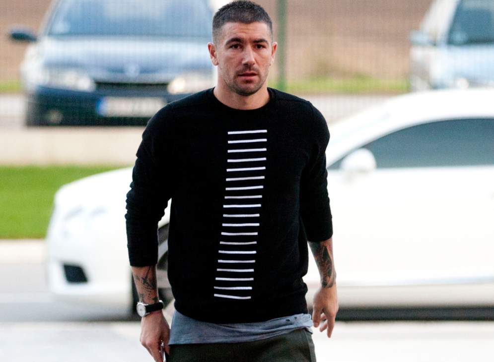 Aleksandar Kolarov priznao sina - Azra Magazin