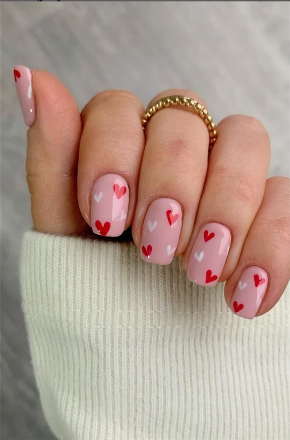 Дизайн ногтей розовые гуччи на короткие ногти