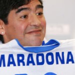 15.06.2005., Novi Vinodolski - Diego Armando Maradona bio je jedna od glavnih zvijezda teniskog spektakla Croatian Classic. Navijacka skupina Armada Maradoni je poklonila dres i sal NK Rijeke.
Photo: Zeljko Lukunic/PIXSELL